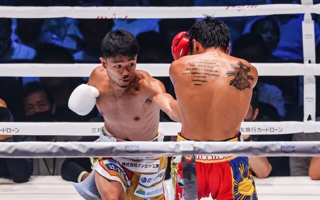 「見えない左」で連続KO勝利。中谷潤人が沖縄拳法伝承者に学んだ突きの極意とは