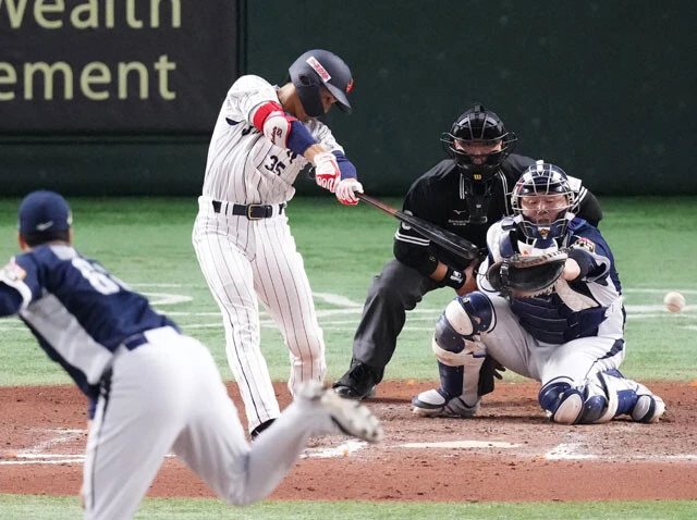 アジアプロ野球チャンピオンシップ2023、決勝の韓国戦で放ったサヨナラ安打は、シーズン中から意識していたセンターから逆方向へのバッティングだった（写真／日刊スポーツ/アフロ）