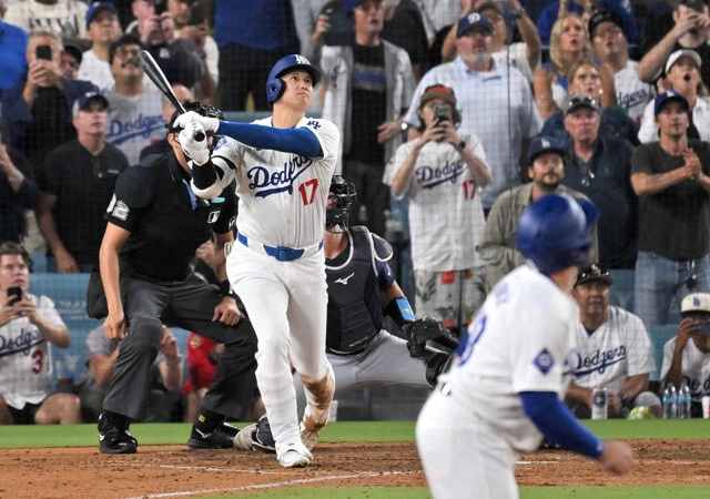 レイズ戦の9回裏2死満塁の場面で劇的なサヨナラ弾を放ち、史上最速で「40-40」を達成した