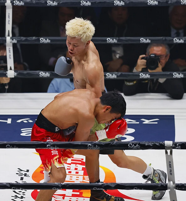 1月のプロ3戦目で進化を示し世界ランカーとなった「神童」那須川天心(写真/アフロ)