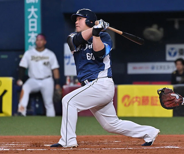 40歳の大ベテランながら、今季もクリーンナップを任されている中村。ここまでチームトップの7本塁打を記録している