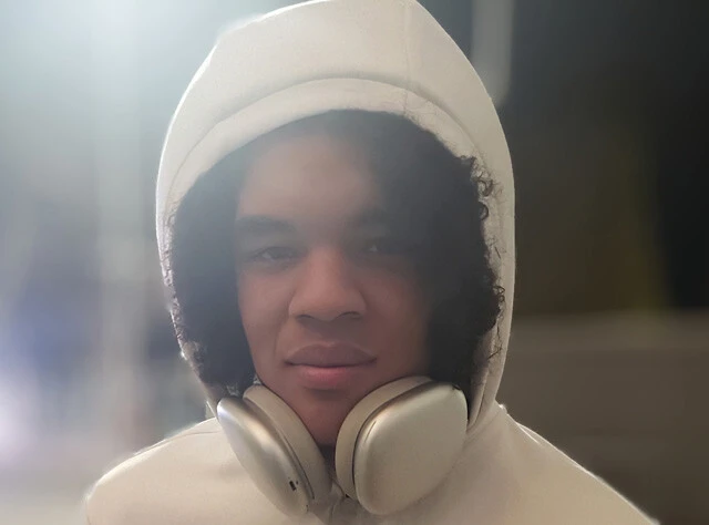 「あのモジャモジャ髪の選手は誰なんだ？」ドイツでも注目！　チェイス・アンリの現地評