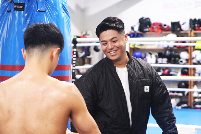 中谷の弟で、マネージャーを務める龍人氏