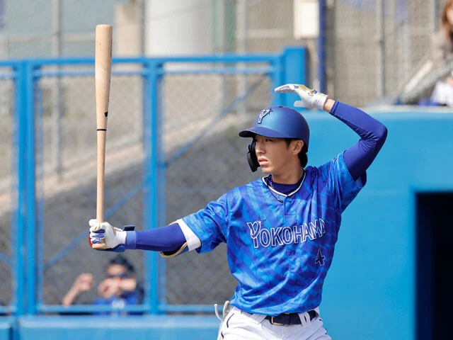 練習試合やオープン戦で結果を残し、「1番・右翼」の最有力候補に。理想は「ヒットの延長がホームランになるようなバッター」だという