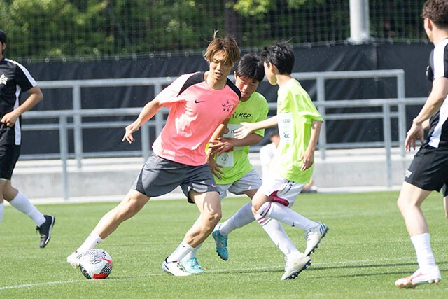 中学生とガチ勝負する板倉