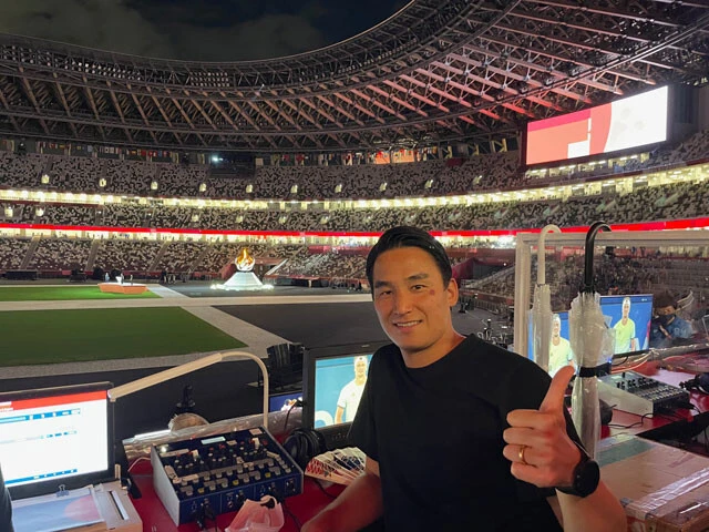東京五輪2020大会の閉会式にて。「観客のいない五輪は、私が子供の頃から憧れ、経験してきた舞台とは異なる印象を受けました」と、松田は複雑な心境を吐露した