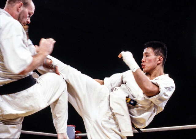 93年10月、正道会館の『カラテワールドカップ'93』では1回戦でジェラルド・ゴルドー、準々決勝でサム・グレコに勝利している