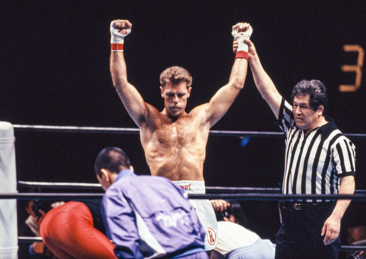 2024年3月31日に63歳の若さで亡くなったロブ・カーマン。帝王の凄味はリングスでの角田信朗戦でも発揮された