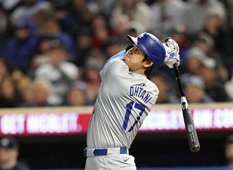 今季は二刀流復活！　大谷翔平が次に狙う「史上初」は何!?