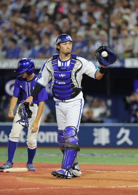 伊藤 光(DeNA/捕手) 2018年にオリックスから加入。若手の台頭により、今季は開幕から2軍暮らしが続く