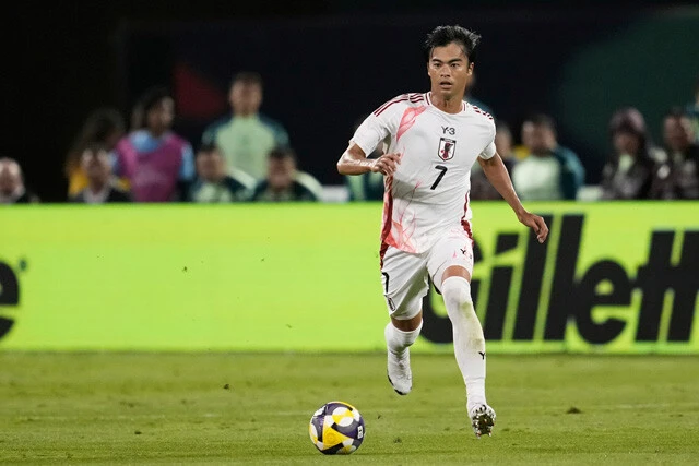 「シンプルに止められた」。カタールW杯以降、日本代表の左サイドは三笘の独壇場だったが、今回の遠征ではドリブルのキレを欠き、沈黙した