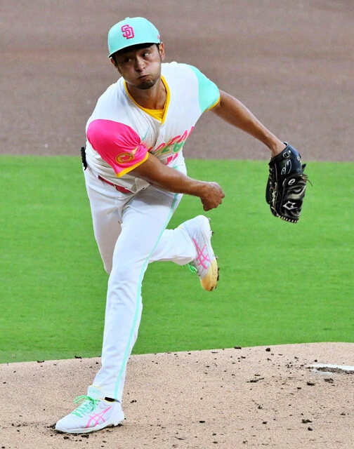 8月23日のドジャース戦に先発したパドレス・ダルビッシュ。衰えを感じさせない投球を披露