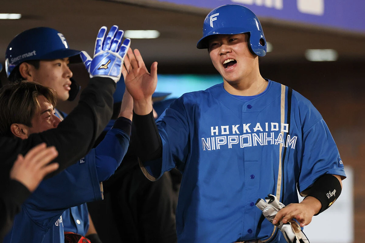 【プロ野球・MLB「春の異変」④】開幕15試合犠打なし、12球団最多本塁打！　日本ハム「海賊打線」の破壊力