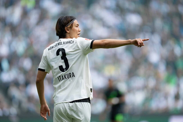 5月17日のヴォルフスブルク戦、板倉はフル出場するもチームは0-1で敗戦。最終順位は10位だったが、シーズンを通して新加入選手との融合など、手応えを感じた部分もあったという