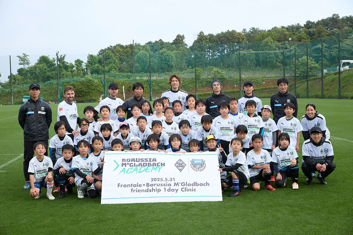 サッカー日本代表DF・板倉 滉が "古巣"川崎フロンターレに凱旋。ドイツ名門クラブと子供たちをつなぐ架け橋に！