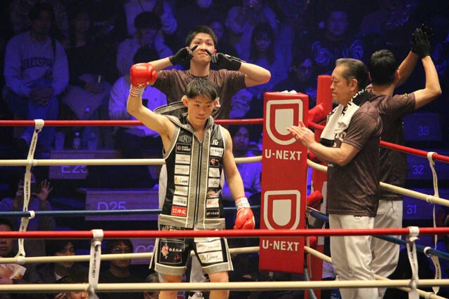 3戦目で地域ランカーに勝利したミライ☆モンスター、伊藤千飛。拳四朗も「世界を狙える」と認めた19歳のこれから