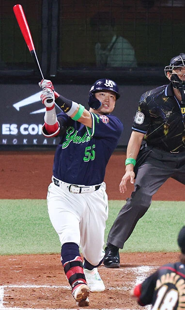 開幕から上半身のコンディション不良で出遅れた村上(ヤクルト)。1軍復帰したその日に再故障となった