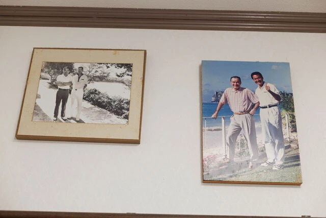 自宅のリビングには、現役時代から敬愛する長嶋茂雄との2ショット写真が飾られている。その長嶋の後を引き継ぎ、務めたアテネオリンピックの監督には、「すごいプレッシャーだった、死んだおふくろからは『あんたは精神的に弱い子なんだから、絶対やめなさい』って言われたよ。あの1年間が本来のオレだったかもしれない」とその重圧を振り返った