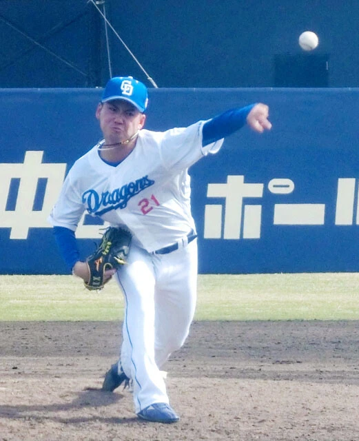 楽天のドラ1、宗山。「実戦的な選手。クレバーで動きが良く、スイングもいい。賢いし、顔も小さい」(お股ニキ氏)