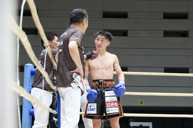 WBOアジアパシフィック・バンタム級9位のリカルド・スエノを終始圧倒した千飛。来年、地域タイトル挑戦の期待も一気に高まった