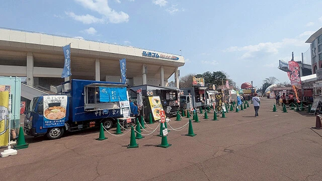 早い時間帯から店舗もステージも始まる楽天の本拠地・モバイルパーク