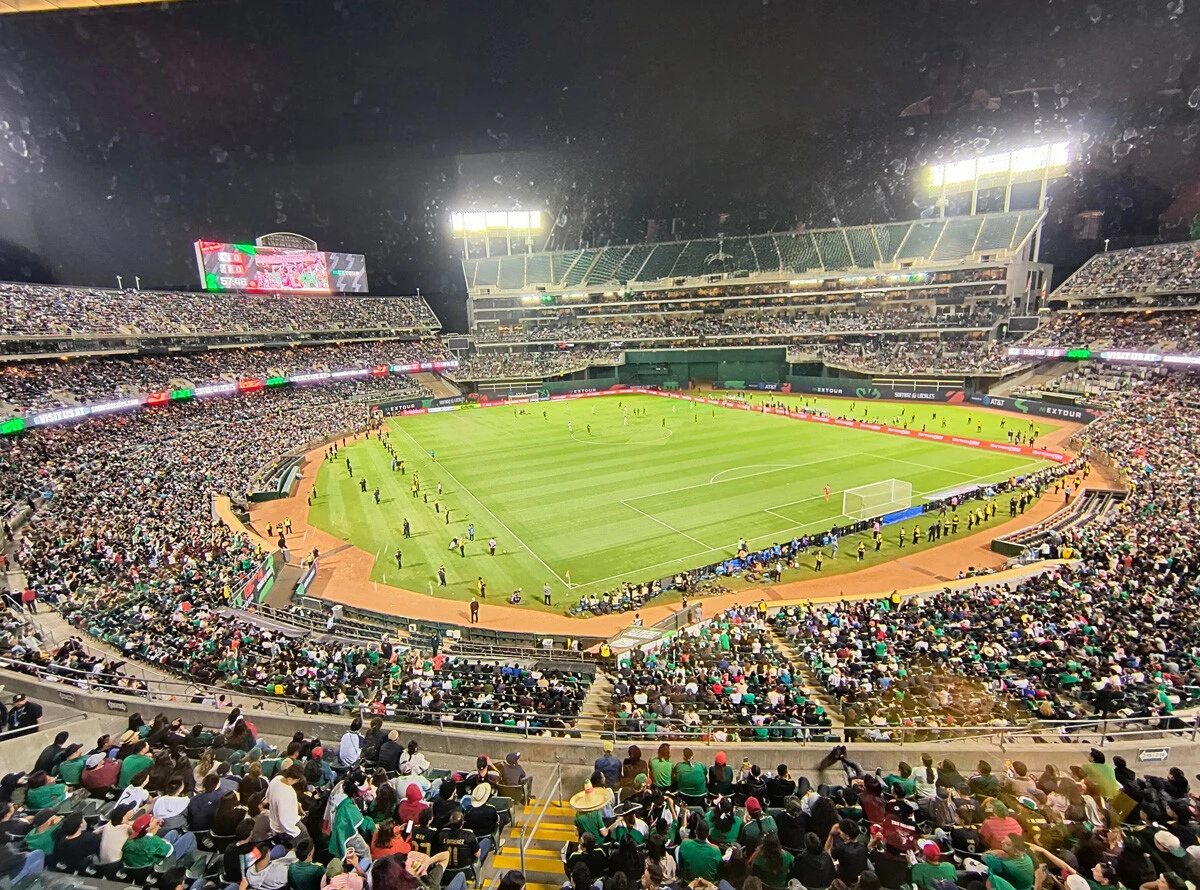 森保ジャパン"問題だらけのアメリカ遠征"現地ルポ　「長距離移動、時差、気候の変化......2026年北中米W杯の懸念点への対応策は？」　