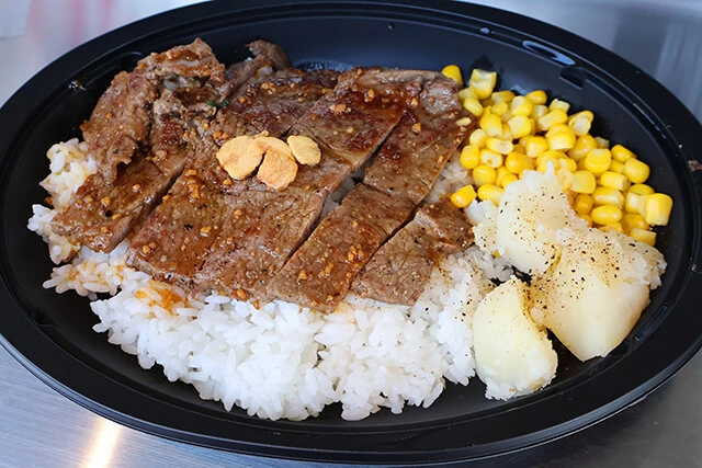 かつて「メヒアのパワープレート」として人気を集めた「宮木牧場のパワープレート」も購入可能。まさに穴場！