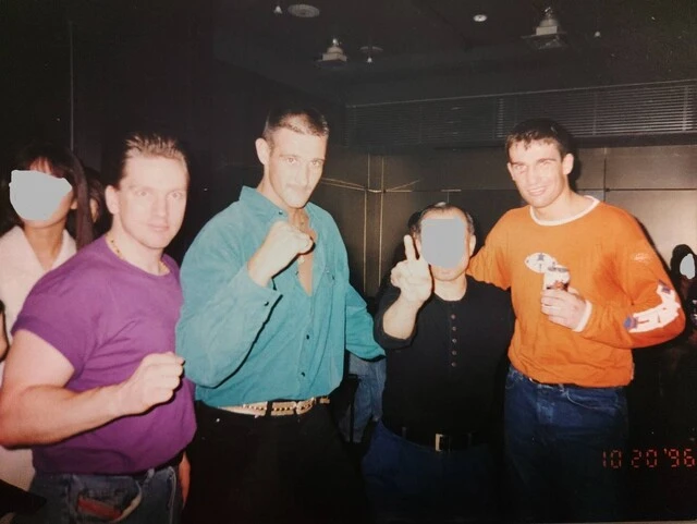 ピーター・アーツ(右)ら人気選手もよく遊びに来たという(和田氏提供)