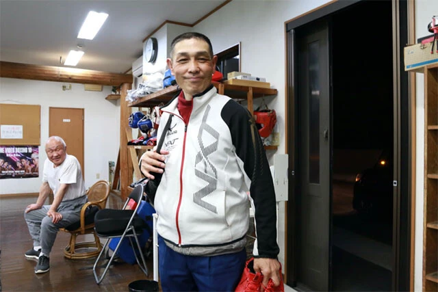 赤澤は、甥っ子の政悟が世界チャンピオンになったことがきっかけで、二十数年ぶりに古巣の守安ジムに復帰した