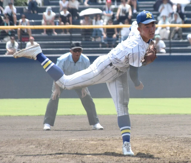 石垣元気(健大高崎/群馬) 常時150キロ前後を誇るスピードキング。万全の状態で大会に臨む