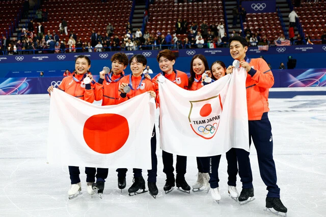 中井は出場しなかったが、フィギュアスケート団体で日本は銀メダルを獲得。それぞれの種目で力を見せつけた
