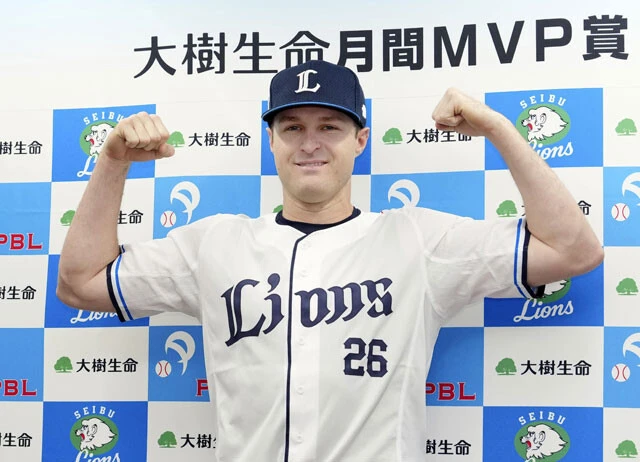 打率.296、11本塁打の長打力に加え、守備も堅実なネビン。攻守共に計算できる「大当たり助っ人」