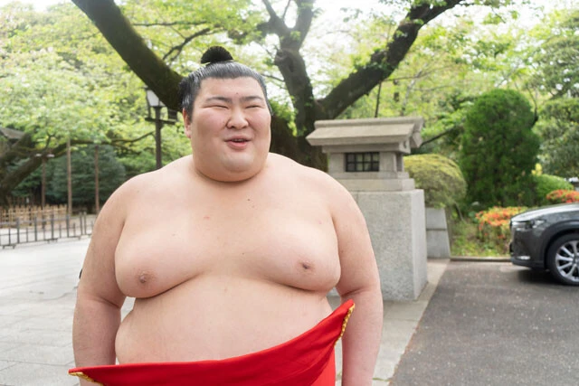 優しい笑顔がファンから人気の理由だ