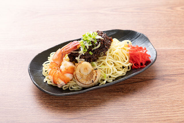 極旨！　海鮮ジャジャン麺（池山隆寛監督コラボメニュー）1400円