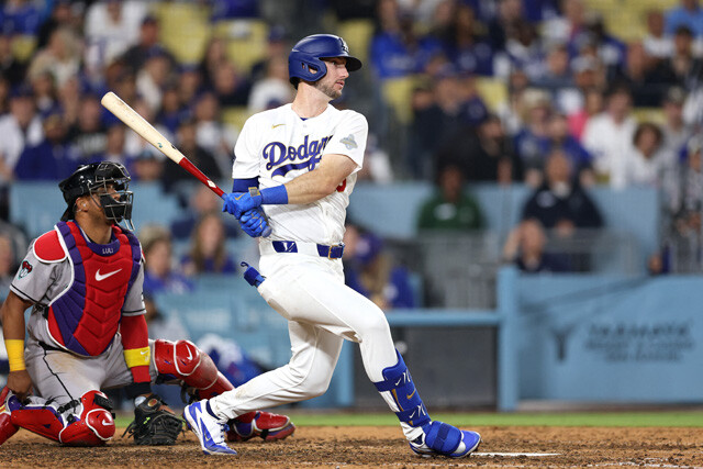 開幕2戦目で決勝打を放ったタッカー。ディアス同様に移籍後すぐに結果を出し、チームに貢献した