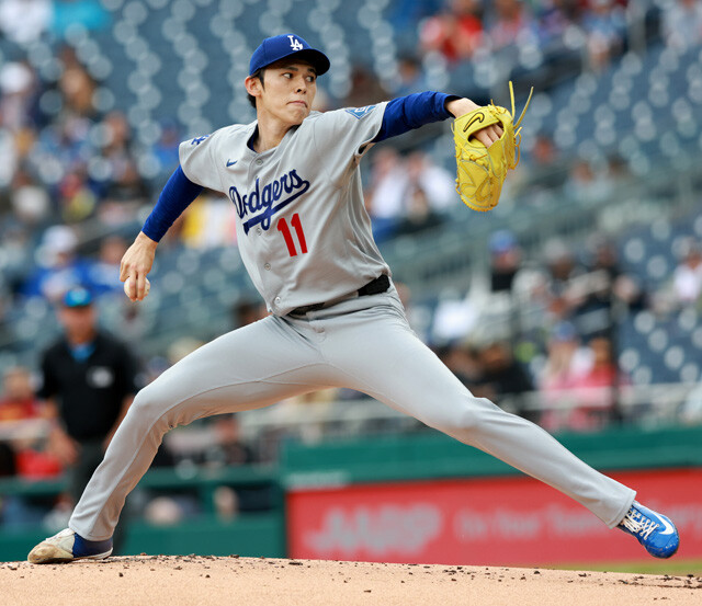 クアーズフィールド未登板の佐々木。「ジャイロフォークでも変化が小さくなるか気になります」（お股ニキ氏）