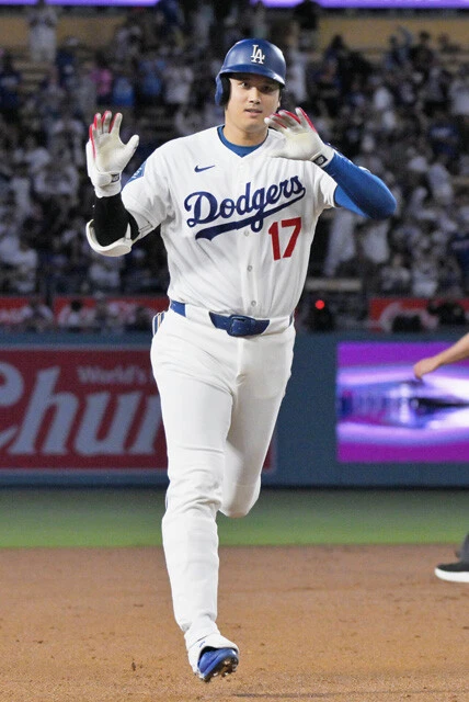 9月に右腕と左膝の不調でIL入りした大谷。PSは打者に専念する