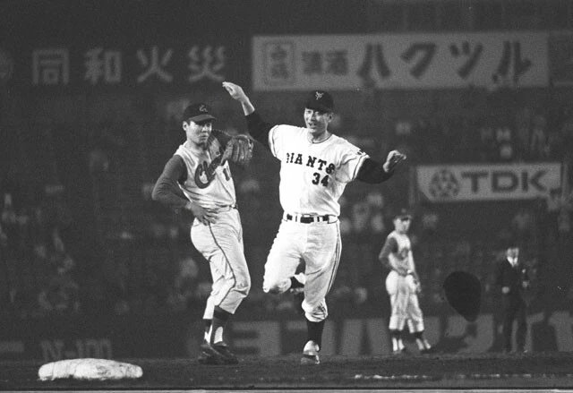 不滅の通算400勝投手・金田正一は、打っても通算38本塁打。3本以上打ったシーズンが7回もある