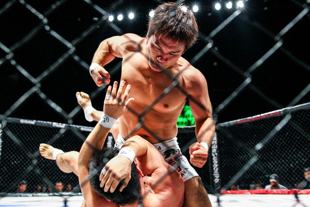 総合格闘家として現役晩年の2013年、『GRABAKA LIVE! 3』で成瀬昌由に勝利した菊田