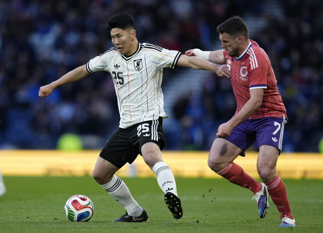 足が速く、球出しも巧みな22歳DF・鈴木淳之介。初出場のW杯で森保ジャパンの最終ラインに新風を吹き込めるか