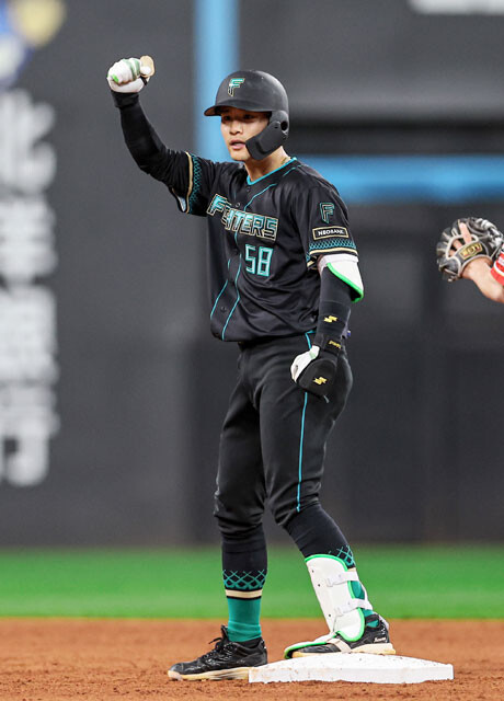 奈良間大己（日本ハム／内野手）　内野全ポジションをこなすユーティリティ選手。今季は打撃の進化が目覚ましい