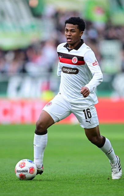 チームで絶対的な存在の藤田。「チームへの貢献度ではドイツの今季新加入選手の中でもトップ3に入ります」（ミムラ氏）