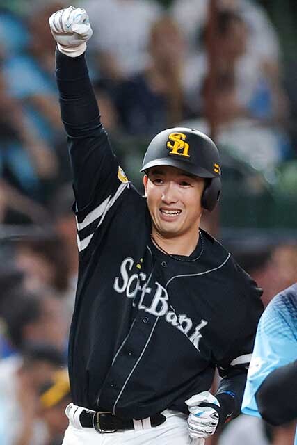 5月にトレードで加入した山本祐。打撃に不安のあった海野をカバーし、万全の態勢を築いた