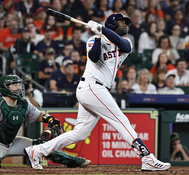 MLB30球団トップの打率.329を誇るアルバレス。さらに、ア・リーグ最多となる35本塁打、84打点もマークしている