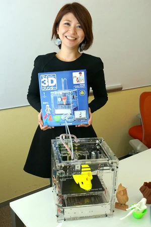 開発を担当したデアゴスティーニの鎌田氏。創刊号は特別価格999円(税込)。2号以降、通常価格1850円+税。http://deagostini.jp/mtp/