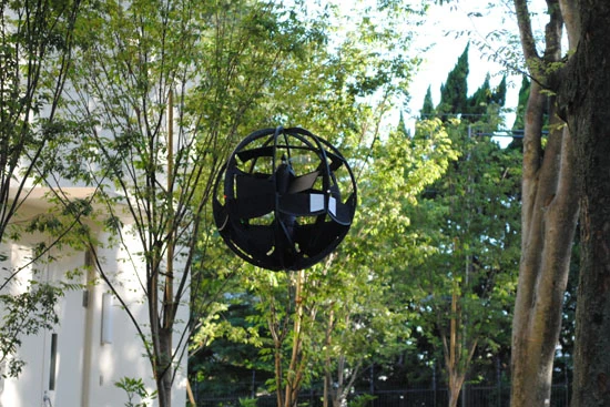 まるでUFOのような防衛省球型飛行体