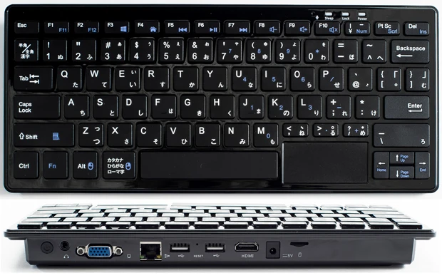 HDMI端子だけでなく、プロジェクターへの接続で活用できるVGA端子も装備。これは会社のプレゼンでも大活躍できますよ!!