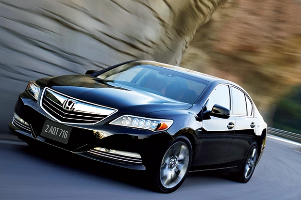 70年代に生まれ日本はもちろん、アメリカでも一世を風靡したFFミディアムサイズカー。しかし徐々に日本で売れなくなり、2013年の現行型から国内ではハイブリッド専用に