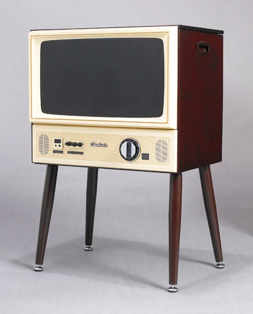 昭和のダイヤル式テレビデザインが現代性能で復活。しかも実用性の高いオモシロ機能も満載! これで昭和版の『ゴジラ』でも見た日には、高度経済成長が再びやって来そうな気分になる(かも)。市場価格9万4000円前後