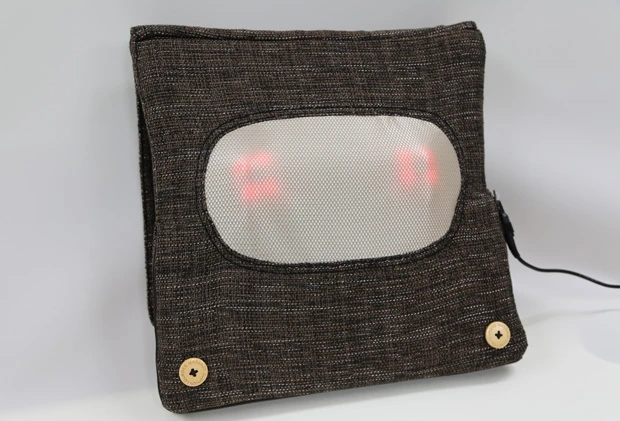 アテックス「ルルドマッサージクッションＡＸ－ＨＬ１４８」普段はクッションとして使え、好きなときにマッサージ機に早変わりするという名門アテックスの逸品。実売５０００円